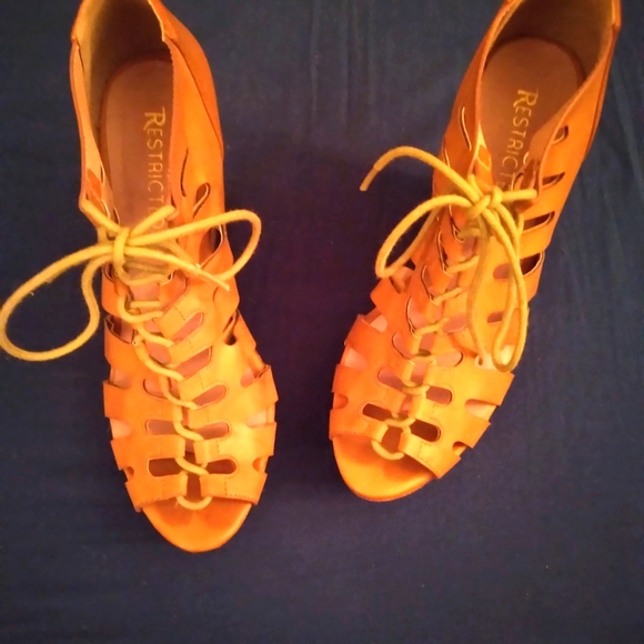 Restrict Laced up Open Toe Wedges - Picture 6 of 6